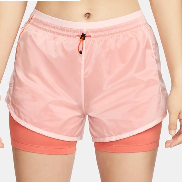 Nike Icon Clash Tempo Luxe
Shorts de Running - Picture 1 of 4